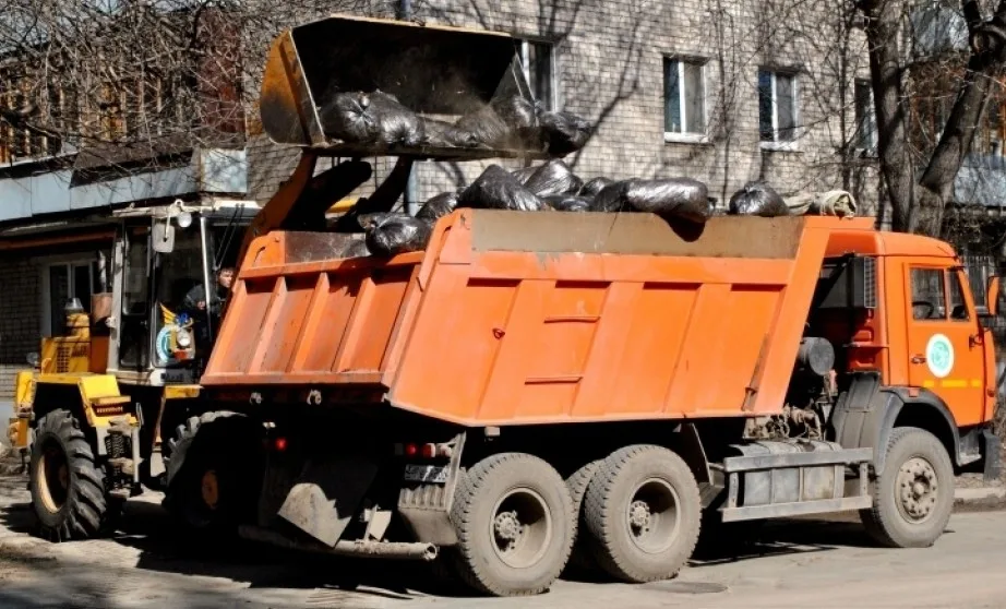 Вывоз мусора грузовым фургоном 5 тонн в Похвистневе – ПроМусор, аренда, цена от 1589 руб