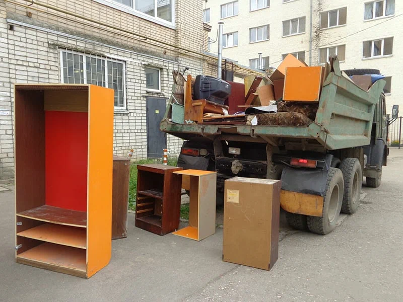 Вывоз шкафа в Похвистневе от ПроМусор — недорого, демонтаж, утилизация, вывоз из квартиры от 871 руб