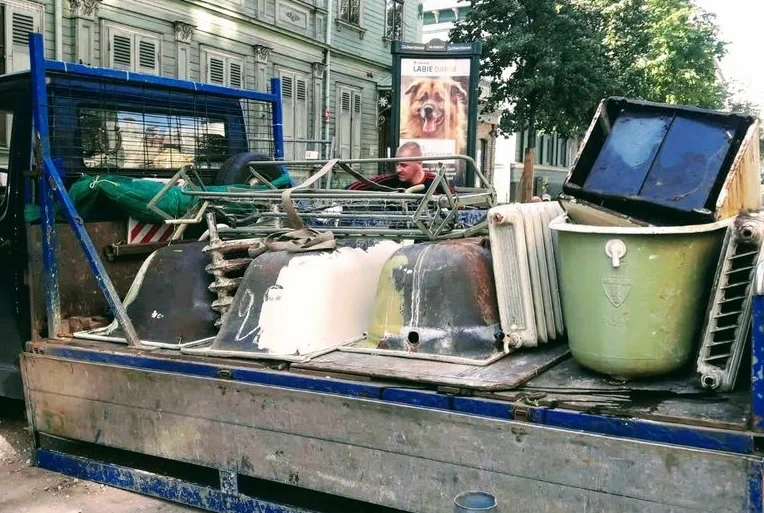 Вывоз старой сантехники в Похвистневе от ПроМусор: быстро, недорого от 564 руб., утилизация и грузчики